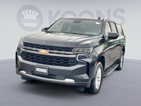 Used 2023 Chevrolet Suburban LS image 1