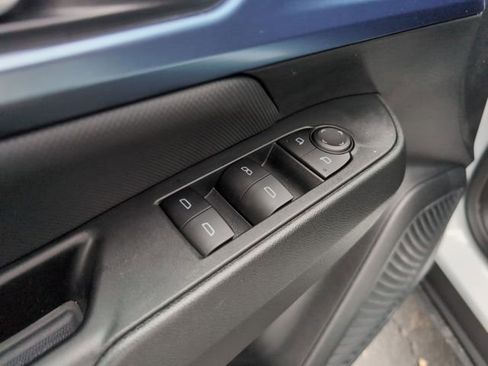 New 2025 Chevrolet Equinox EV LT image 15