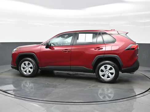 Used 2024 Toyota RAV4 LE image 3