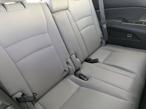 Used 2022 Honda Pilot Touring image 15