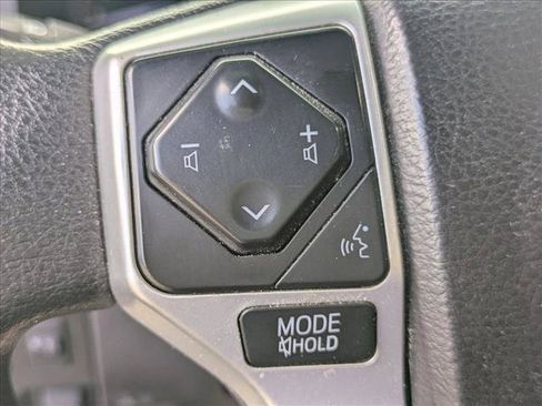 Used 2021 Toyota Tundra SR5 w/ SR5 Upgrade Package AWD/4WD image 11