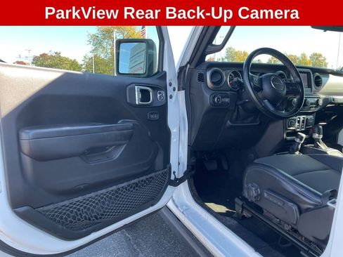 Used 2021 Jeep Wrangler Sport image 19