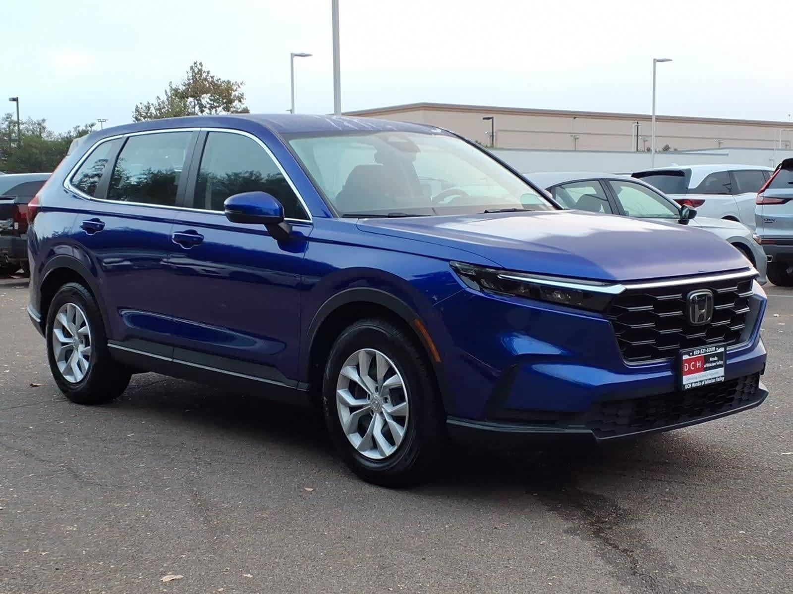 Used 2023 Honda CR-V LX image 3