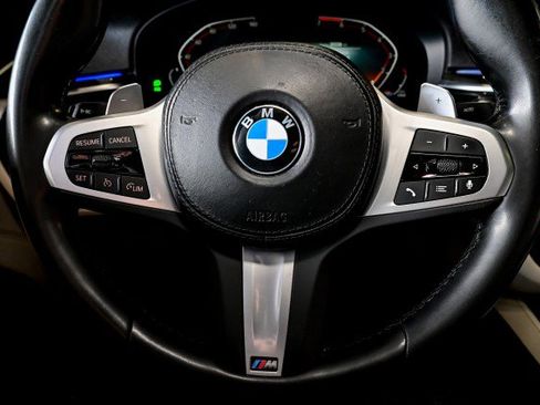 Used 2022 BMW 530i xDrive w/ M Sport Package image 31