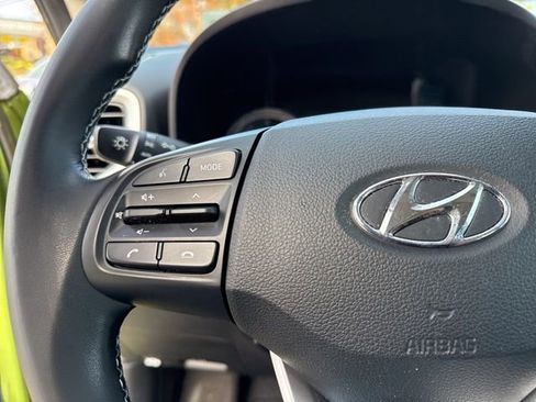 Certified 2022 Hyundai Venue SEL w/ Cargo Package image 35