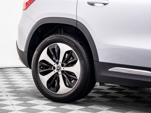 New 2026 Mercedes-Benz GLA 250 4MATIC image 32