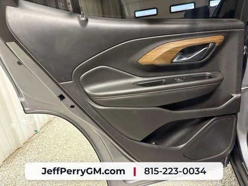 Used 2018 GMC Terrain SLE FWD image 25
