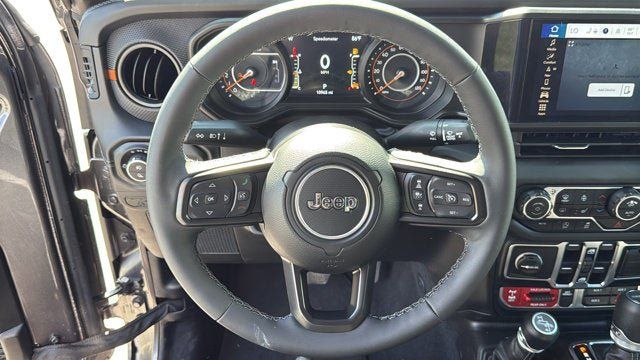 Used 2026 Jeep Gladiator Mojave w/ Safety Group AWD/4WD image 14