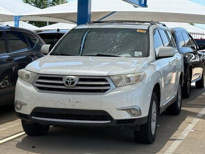 Used 2013 Toyota Highlander SE