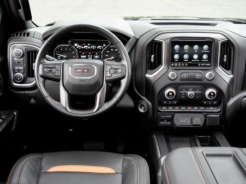 Used 2020 GMC Sierra 1500 AT4 w/ AT4 Premium Package image 17