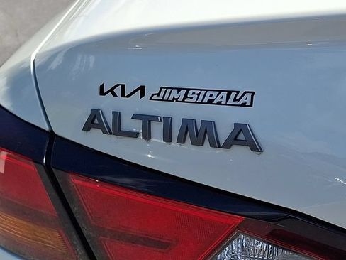 Used 2024 Nissan Altima 2.5 SV FWD image 29