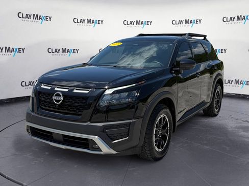 Used 2025 Nissan Pathfinder Rock Creek AWD/4WD image 1