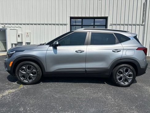 Used 2024 Kia Seltos S AWD/4WD image 15