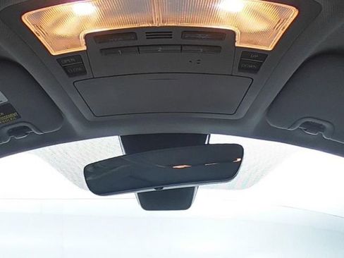 Used 2019 Toyota Highlander XLE AWD/4WD image 26
