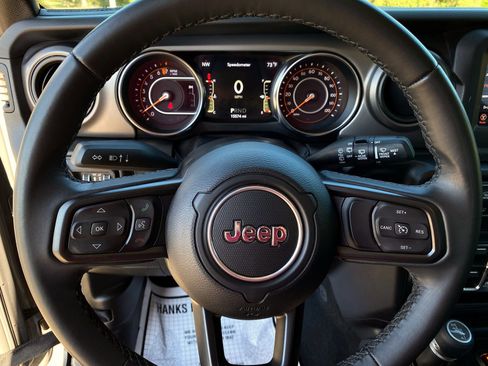 Used 2022 Jeep Wrangler Unlimited Sport image 24
