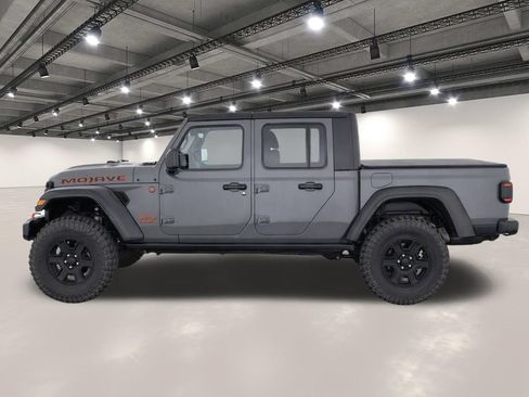 Used 2021 Jeep Gladiator Mojave AWD/4WD image 6