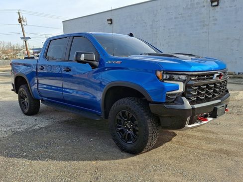 Used 2023 Chevrolet Silverado 1500 ZR2 w/ Technology Package image 7