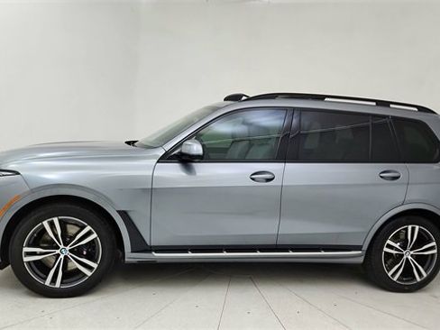 Used 2026 BMW X7 xDrive40i image 3