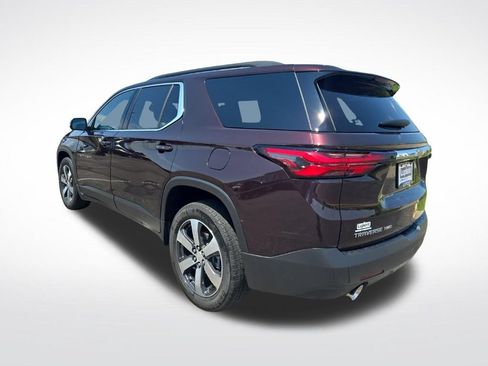 Used 2023 Chevrolet Traverse LT w/ LT Premium Package AWD/4WD image 6