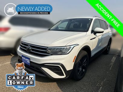 Used 2024 Volkswagen Tiguan SE