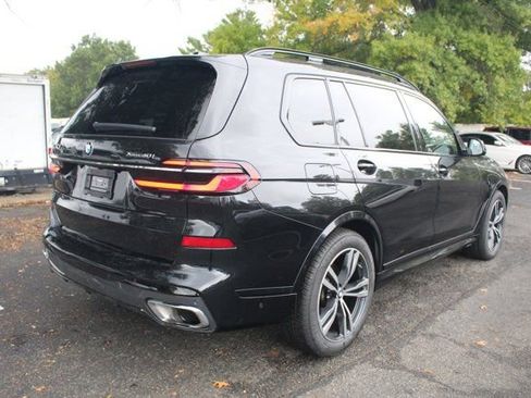 Certified 2024 BMW X7 xDrive40i w/ Executive Package image 11
