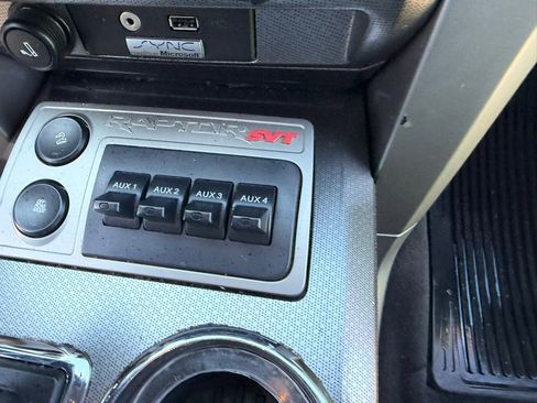 Used 2010 Ford F150 Raptor image 26