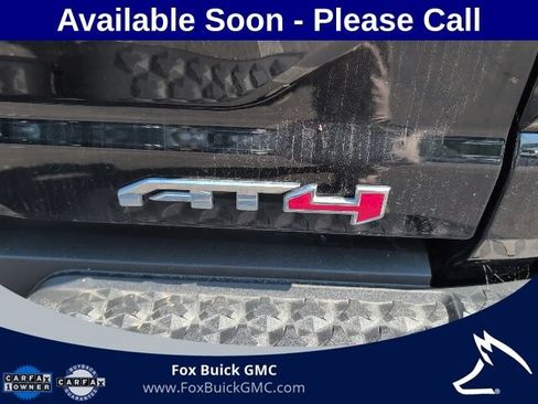 Used 2023 GMC Canyon AT4 w/ AT4 Premium Package AWD/4WD image 5