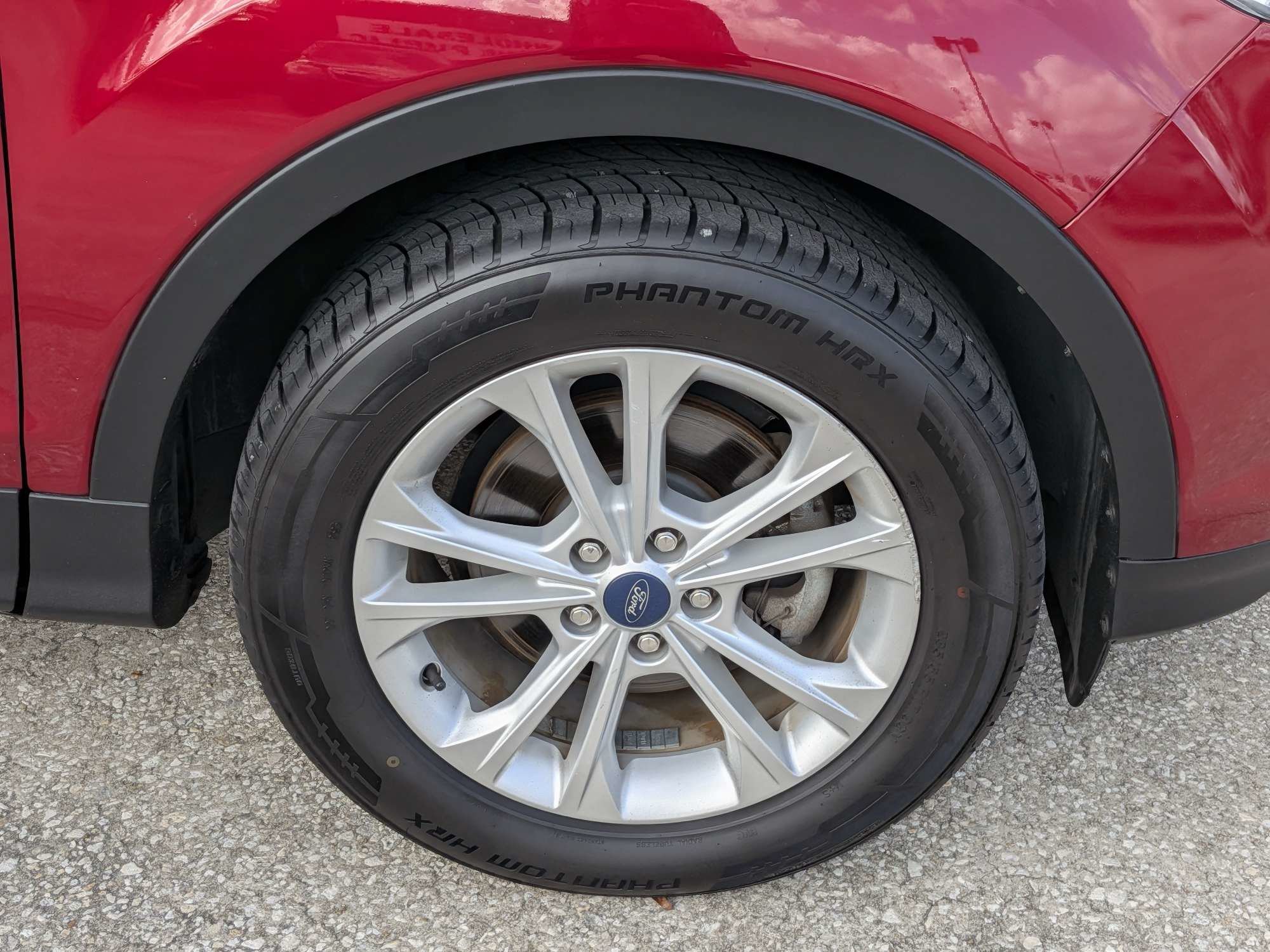 Used 2019 Ford Escape SEL FWD image 12