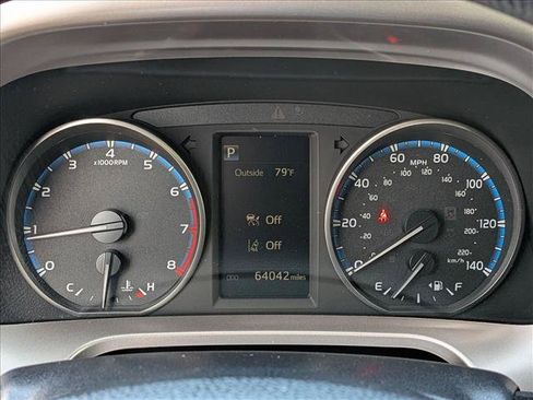 Used 2018 Toyota RAV4 LE w/ Carpet Mat Package FWD image 9