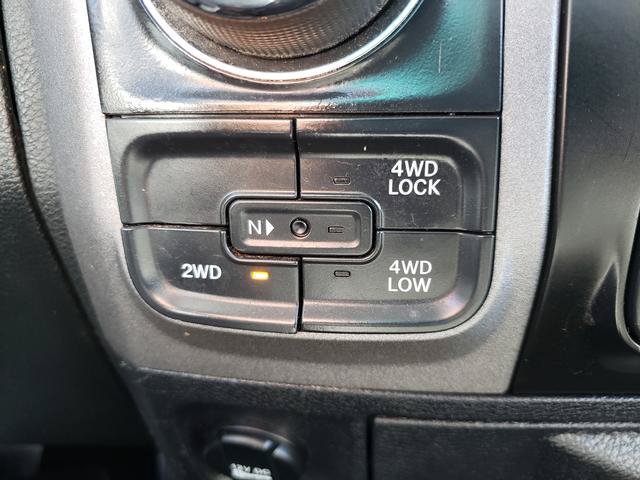 Used 2018 RAM 1500 Express w/ Express Value Package AWD/4WD image 22