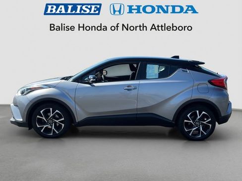 Used 2019 Toyota C-HR XLE image 2