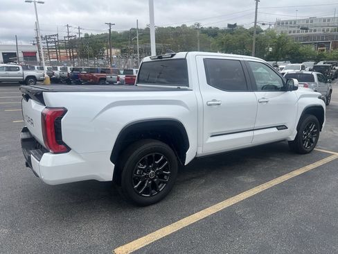 New 2024 Toyota Tundra Platinum image 8
