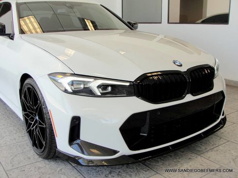 Used 2023 BMW 330i Sedan w/ M Sport Package RWD image 23