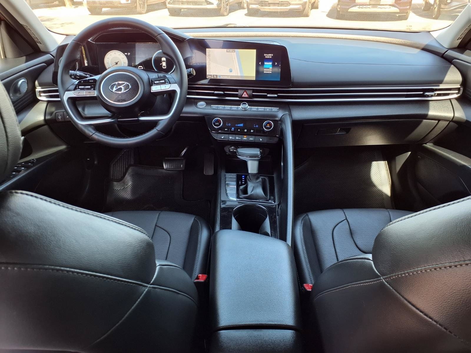 Certified 2023 Hyundai Elantra Limited FWD image 18