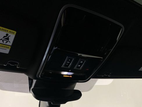 Used 2022 Land Rover Range Rover P525 Westminster Edition image 23