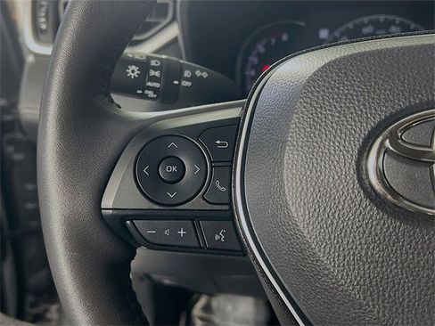 Used 2023 Toyota RAV4 XLE Premium image 16