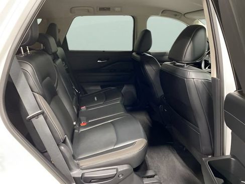 Certified 2022 Nissan Pathfinder SL AWD/4WD image 22