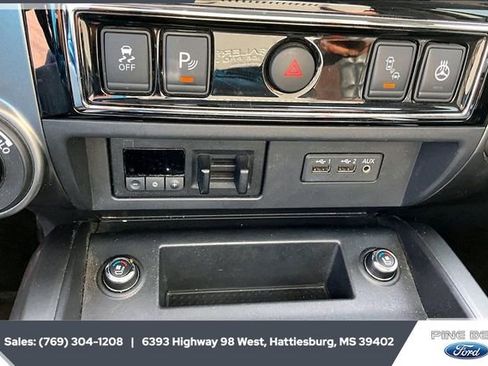 Used 2019 Nissan Titan Platinum Reserve w/ Platinum Utility Package image 16