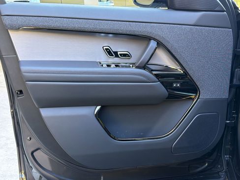 New 2026 Land Rover Range Rover Sport Dynamic SE AWD/4WD image 14