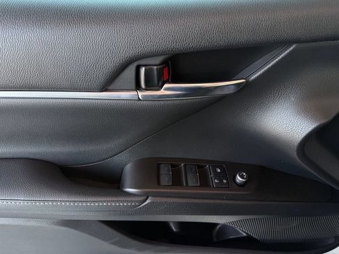 Used 2021 Toyota Camry XSE w/ Carpet Mat Package (TMS) FWD image 19