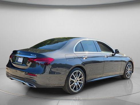 Used 2023 Mercedes-Benz E 450 4MATIC Sedan image 7