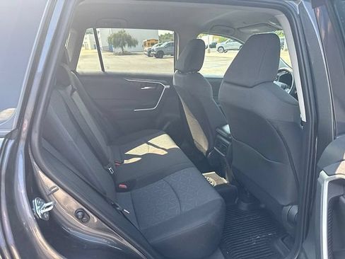 Used 2024 Toyota RAV4 XLE AWD/4WD image 24