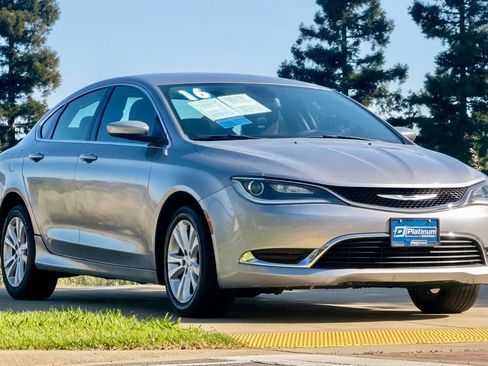 Used 2016 Chrysler 200 Limited FWD image 1