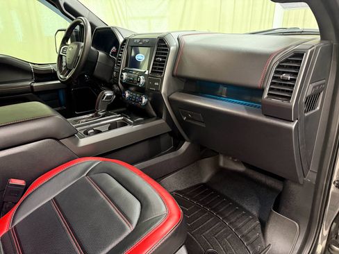 Used 2019 Ford F150 Lariat w/ Equipment Group 502A Luxury AWD/4WD image 28