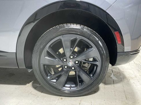 Used 2022 Buick Envision Essence w/ Sport Touring Package image 8