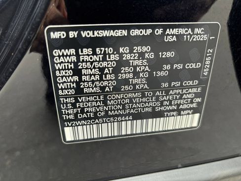Used 2026 Volkswagen Atlas SE FWD image 33