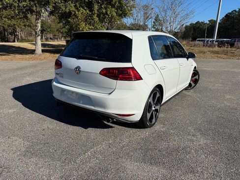 Used 2017 Volkswagen GTI SE image 35