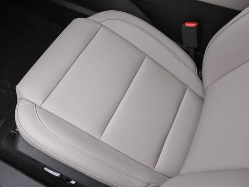 Used 2025 Nissan Murano SV AWD/4WD image 26