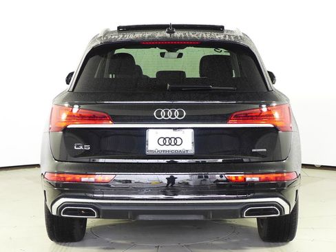 Used 2023 Audi Q5 2.0T Premium w/ Convenience Package image 8
