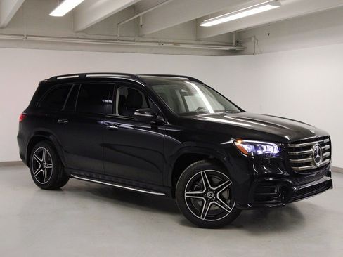 New 2026 Mercedes-Benz GLS 450 4MATIC image 4